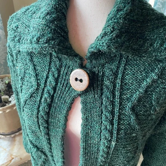 Made in Ireland green wool knit long sweater - Picture 7 of 15